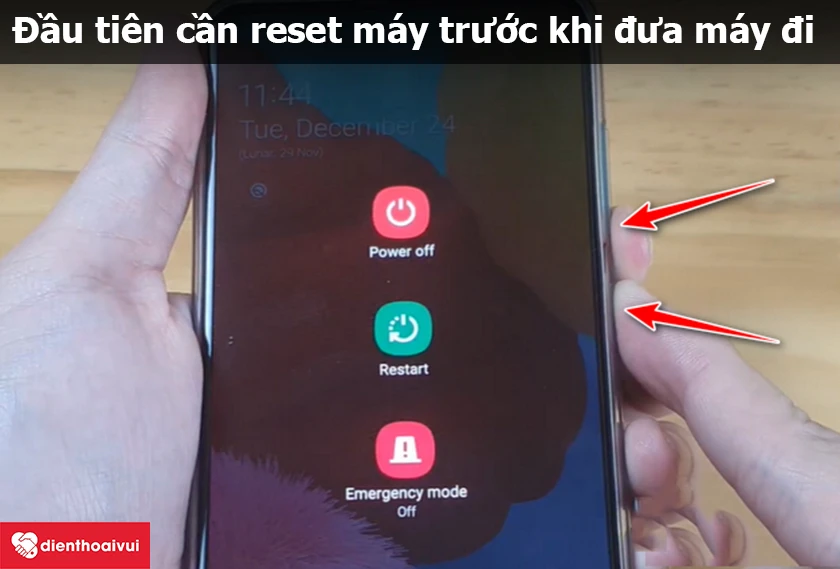 Reset lại m&aacute;y