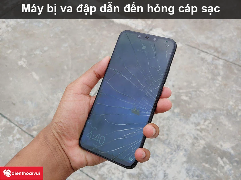 Hư hỏng c&aacute;p sạc do m&aacute;y bị va đập