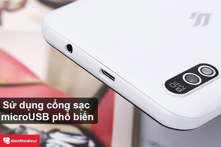 Vsmart Bee 3 – Sử dụng cổng sạc microUSB phổ biến