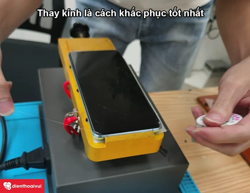 C&aacute;ch khắc phục khi bị hỏng k&iacute;nh Samsung Galaxy S20 Plus