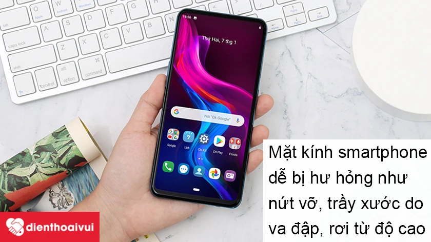 Ph&acirc;n biệt khi n&agrave;o cần thay m&agrave;n h&igrave;nh v&agrave; khi n&agrave;o &eacute;p k&iacute;nh Vsmart Active 3