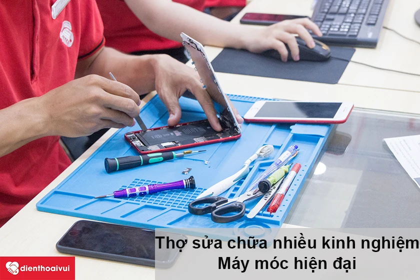 Dịch vụ chuy&ecirc;n nghiệp với nh&acirc;n c&ocirc;ng tay nghề cao