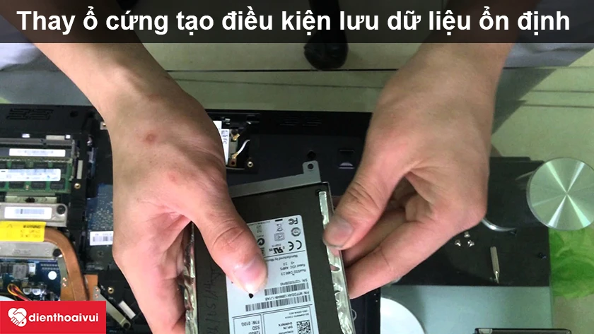 Thay ổ cứng m&aacute;y t&iacute;nh b&agrave;n