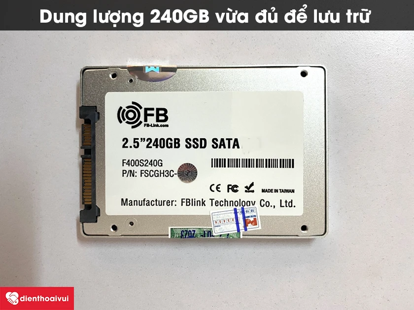 Hiệu suất cao với tốc độ đọc/ ghi l&agrave; 550MB/ s v&agrave; 350MB/ s, dung lượng 240GB