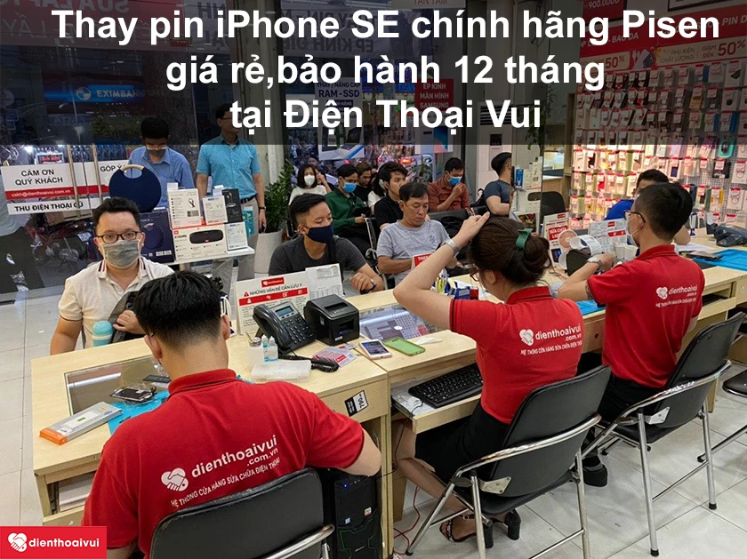 Dịch vụ thay pin iPhone SE ch&iacute;nh h&atilde;ng Pisen gi&aacute; rẻ, bảo h&agrave;nh 12 th&aacute;ng tại Điện Thoại Vui
