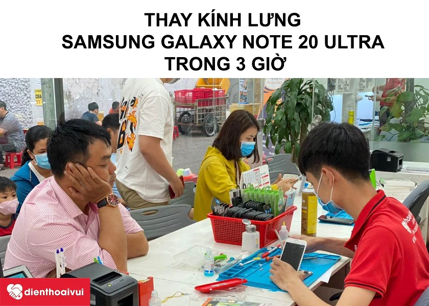 Dịch vụ thay k&iacute;nh lưng Samsung uy t&iacute;n tại Điện Thoại Vui