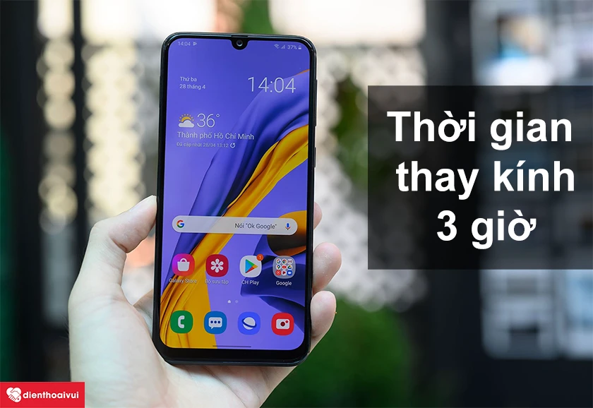 Thời gian thay &eacute;p k&iacute;nh Samsung Galaxy M21 khoảng bao l&acirc;u?