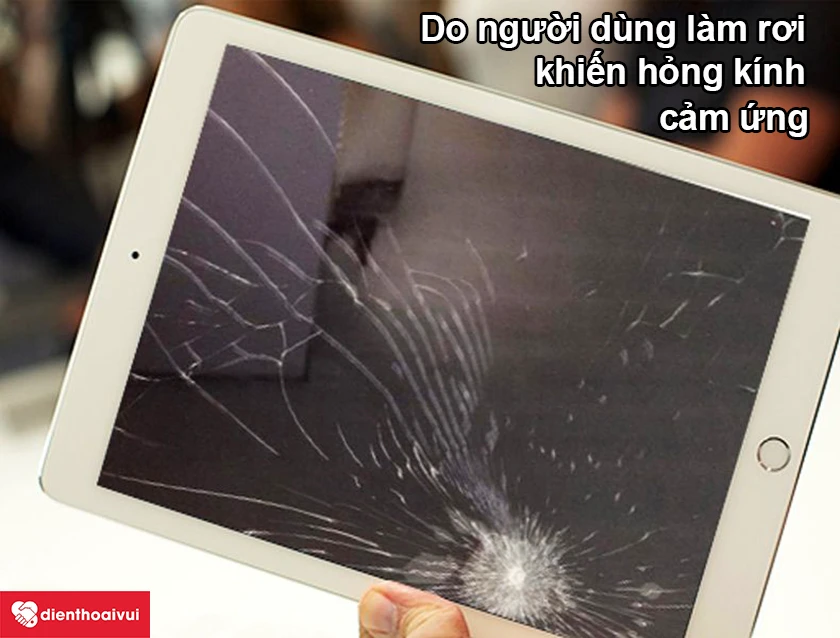 Do người d&ugrave;ng l&agrave;m rơi rớt n&oacute; ở độ cao nhất định,