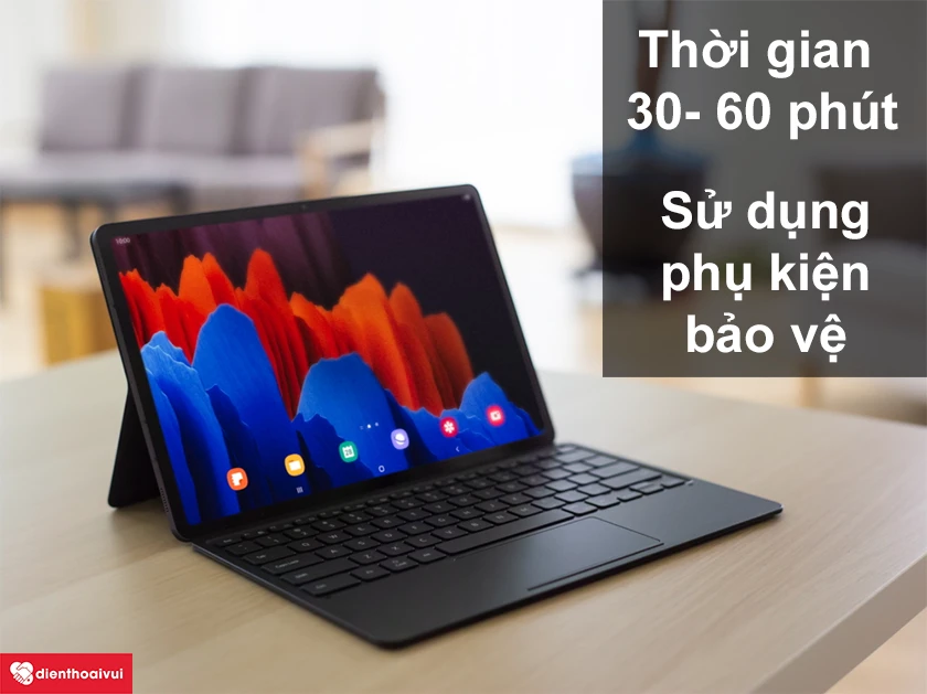 Thời gian thay thế, cần l&agrave;m g&igrave; để bảo vệ m&agrave;n h&igrave;nh khi sử dụng?