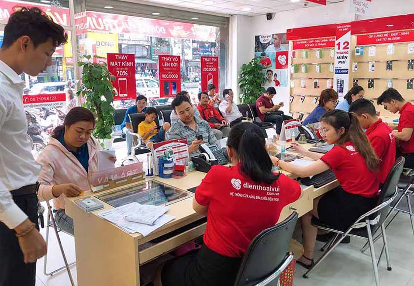 Dịch vụ thay nắp lưng Vsmart Live 4 uy t&iacute;n, gi&aacute; rẻ lấy ngay tại Điện Thoại Vui