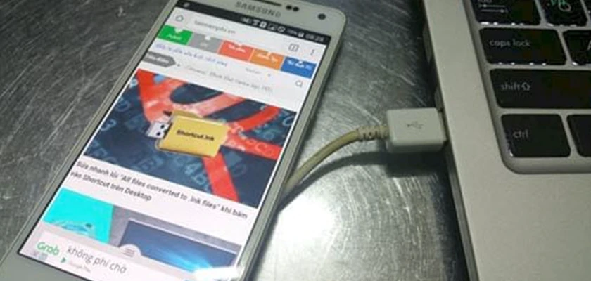 Kết nối điện thoại v&agrave; m&aacute;y t&iacute;nh qua cổng USB