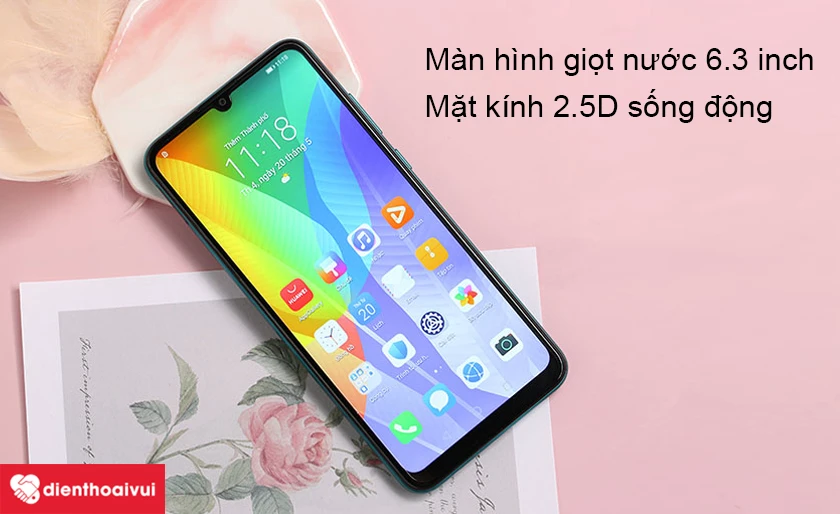 Huawei Y6P sở hữu m&agrave;n h&igrave;nh 6.3 inch với mặt k&iacute;nh cong 2.5D sống động