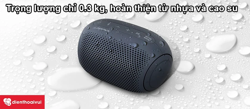 Trọng lượng chỉ 0.3 kg, ho&agrave;n thiện từ nhựa v&agrave; cao su