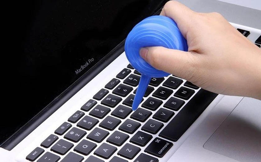 Vệ sinh Macbook khi loa macbook bị r&egrave;