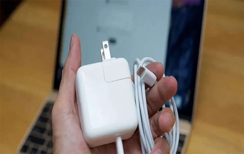 C&aacute;ch khắc phục d&acirc;y sạc Macbook kh&ocirc;ng s&aacute;ng đ&egrave;n