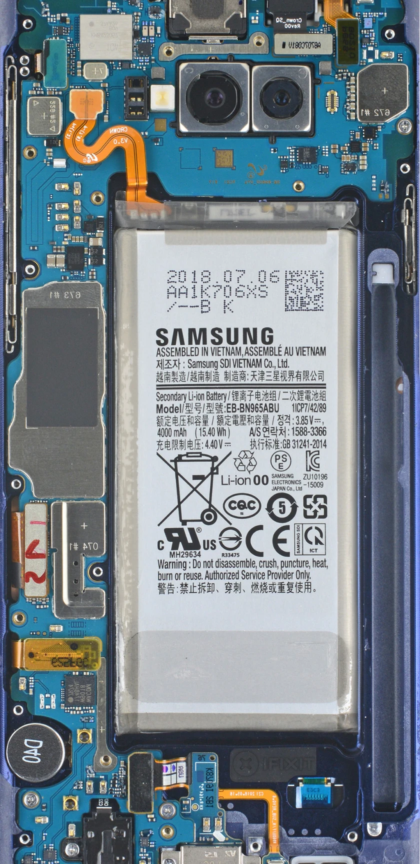 H&igrave;nh nền xuy&ecirc;n thấu Android 12