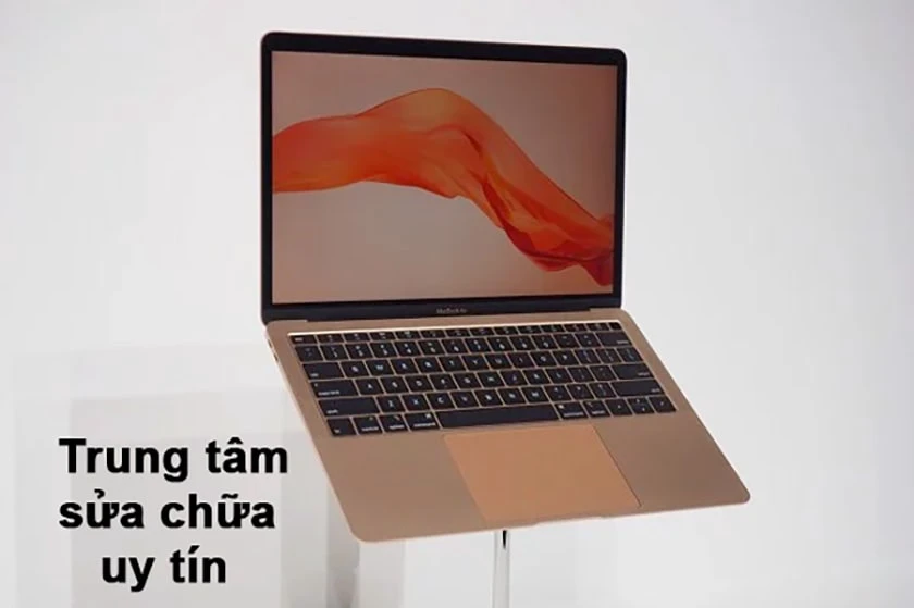 Đến trung t&acirc;m sửa chữa uy t&iacute;n sửa lỗi loa macbook kh&ocirc;ng nghe được