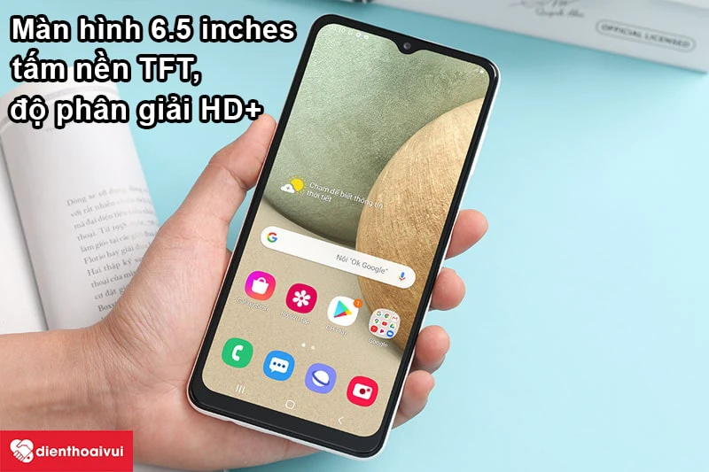 Samsung Galaxy A12 &ndash; M&agrave;n h&igrave;nh 6.5 inches HD+
