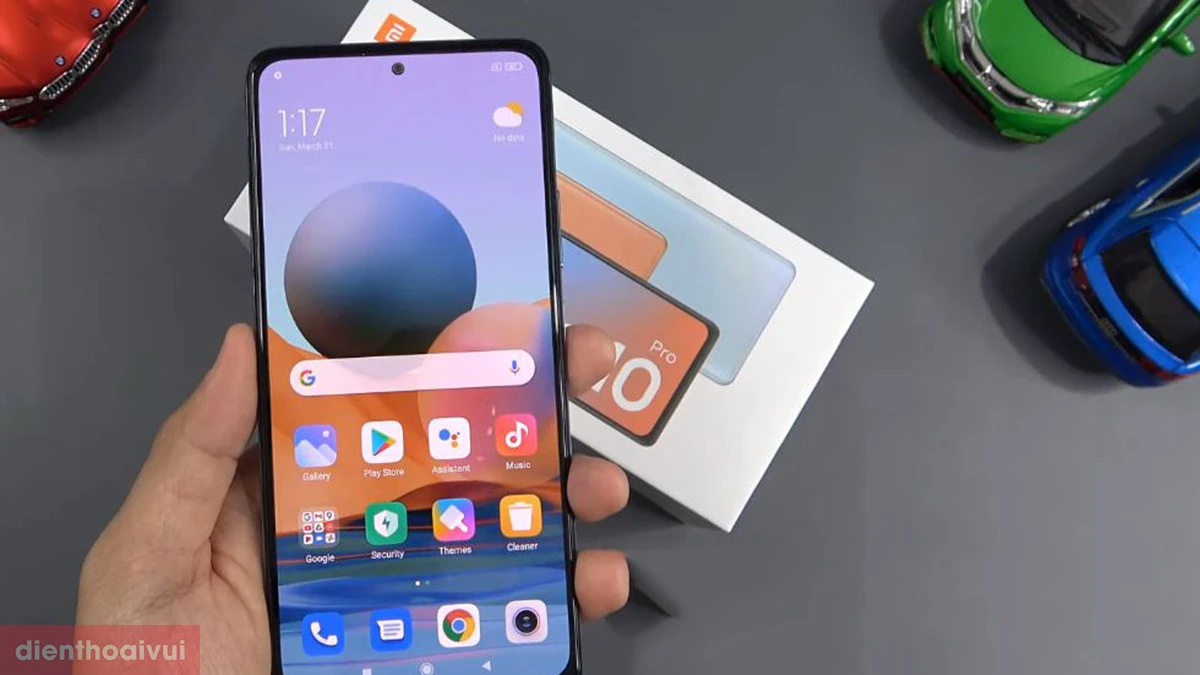 Ph&acirc;n biệt &eacute;p k&iacute;nh v&agrave; thay m&agrave;n h&igrave;nh điện thoại Xiaomi Redmi Note 10