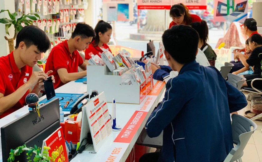 C&aacute;c dịch vụ sale lễ hội h&oacute;a trang tại Điện Thoại Vui