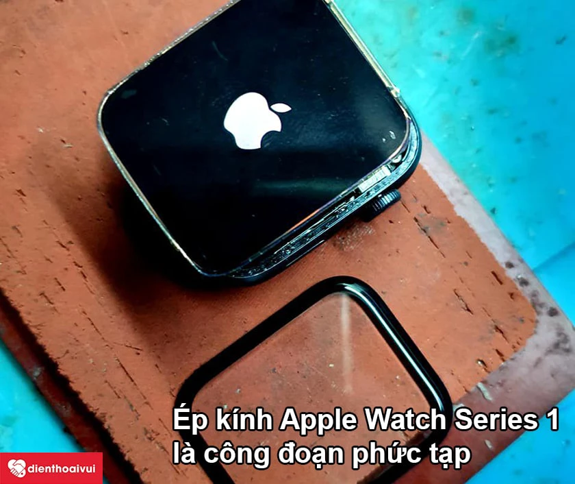 &Eacute;p k&iacute;nh Apple Watch Series 1 c&oacute; kh&oacute; kh&ocirc;ng?