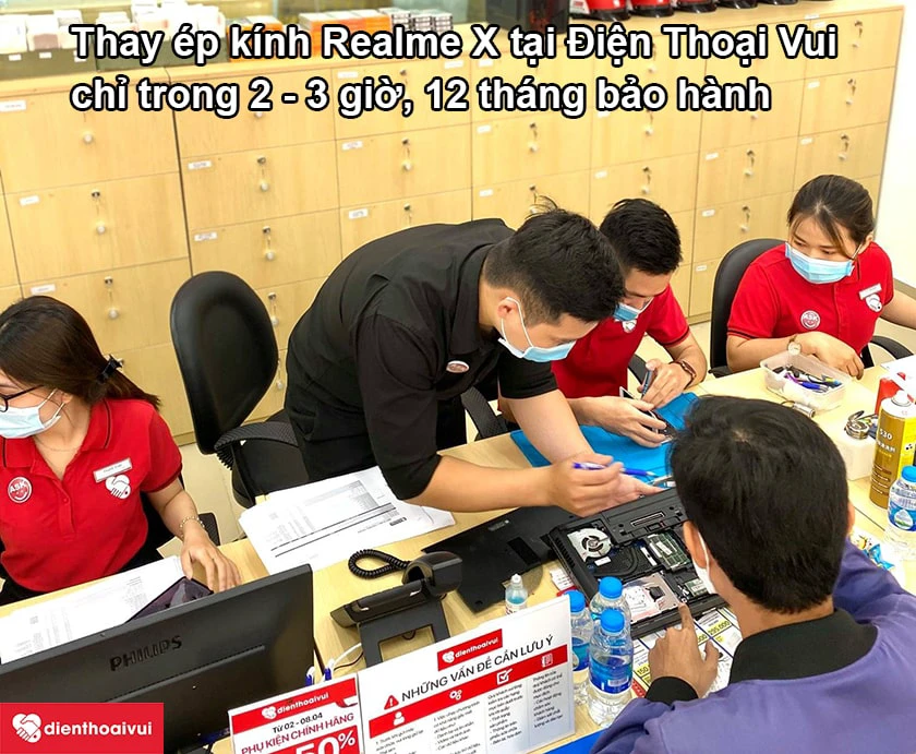 Dịch vụ thay &eacute;p k&iacute;nh Realme X chất lượng cao, uy t&iacute;n tại Điện Thoại Vui