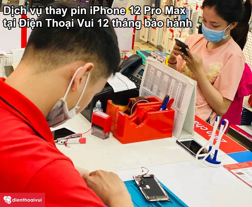 Địa chỉ thay pin iPhone 12 Pro Max ch&iacute;nh h&atilde;ng, gi&aacute; rẻ tại Điện Thoại Vui