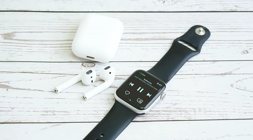 sử dụng Siri tr&ecirc;n đồng hồ th&ocirc;ng minh apple dễ d&agrave;ng
