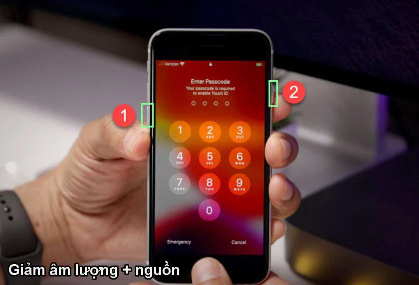 Sử dụng ph&iacute;m home v&agrave; tăng - giảm &acirc;m lượng restore iphone