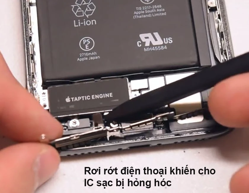 Điện thoại rơi rớt