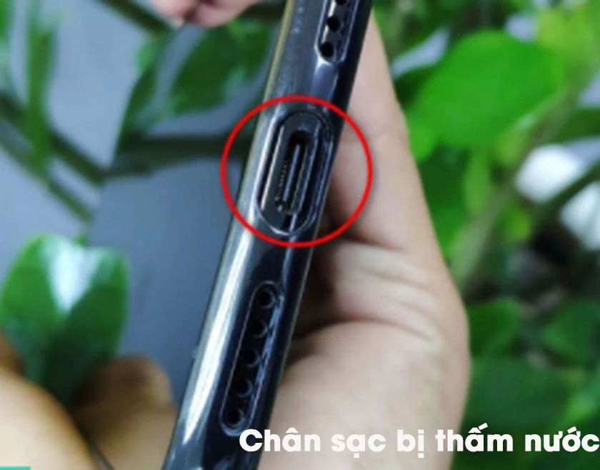 Chân sạc thấm nước