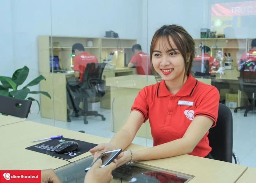 Dán màn hình cường lực iPhone, PPF iPhone chất lượng uy tín tại Điện Thoại Vui