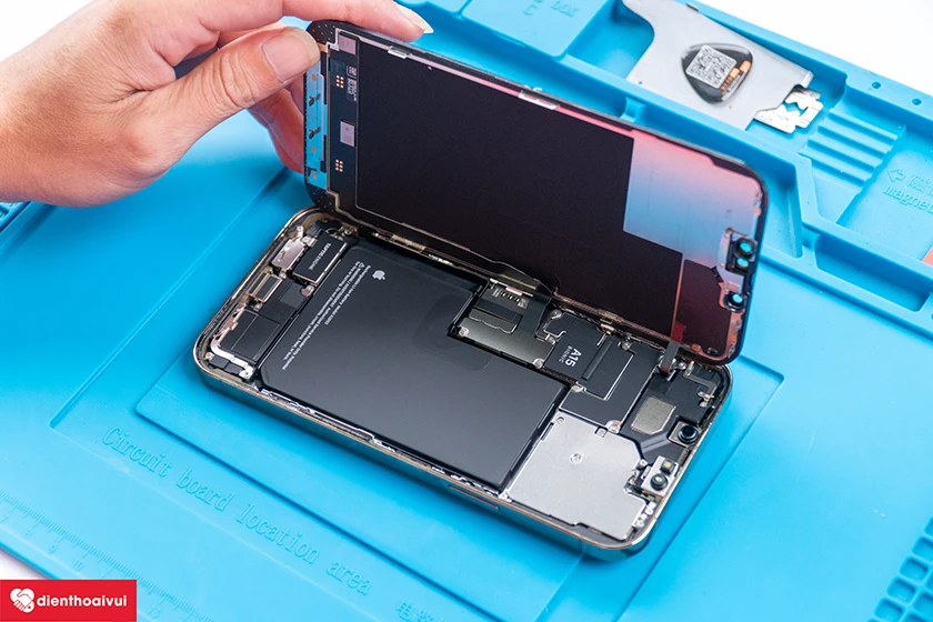 Review màn hình iPhone 13 Pro | Pro max | Mini - điểm giống và khác nhau