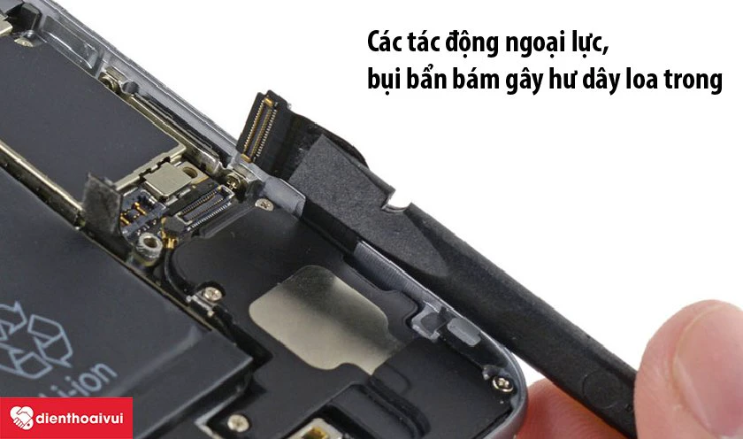 Thay d&acirc;y nối loa trong iPhone 13