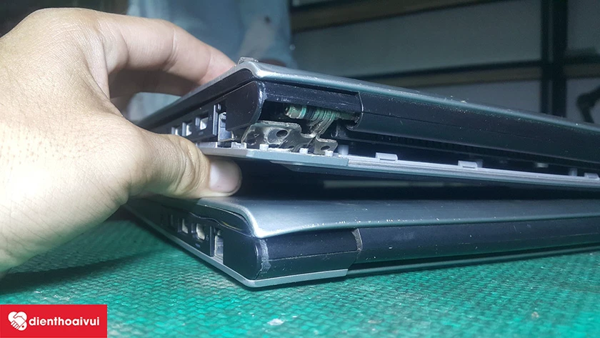 Ảnh hưởng khi chậm trễ sửa chữa bản lề hư hỏng