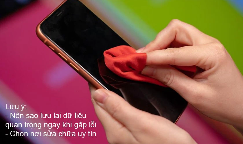 Mang thiết bị của bạn đi kiểm tra tại trung tâm bảo hành hoặc cửa hàng sửa chữa