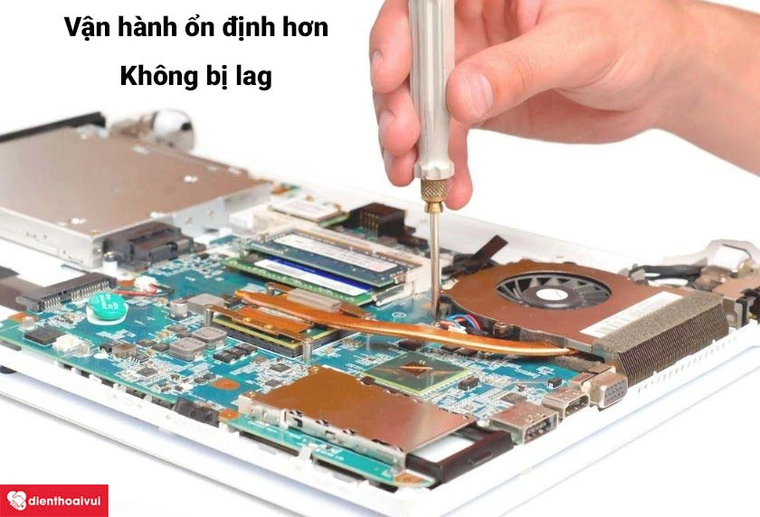 Thay mainboard MacBook Pro 13 inch 2016 (2 TBT3) chính hãng