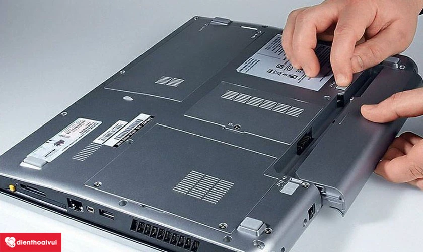 Nguyên nhân gây hư hỏng pin laptop