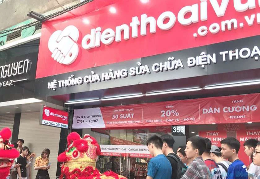  thay pin điện thoại h&agrave; nội