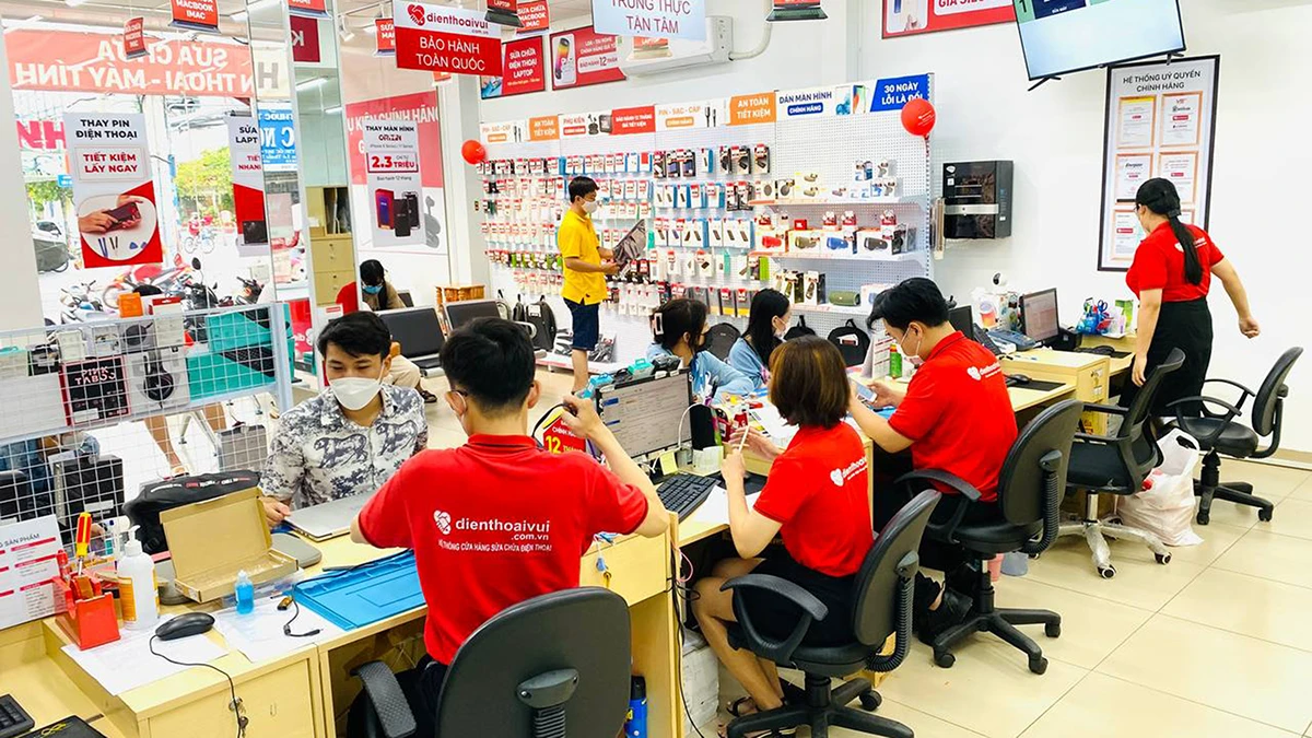 Sửa điện thoại, laptop H&oacute;c M&ocirc;n