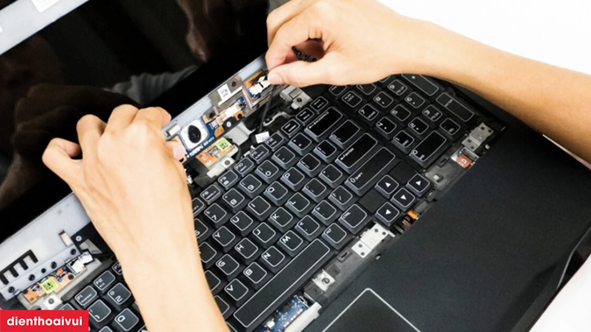 Thay b&agrave;n ph&iacute;m Asus Zenbook UX510