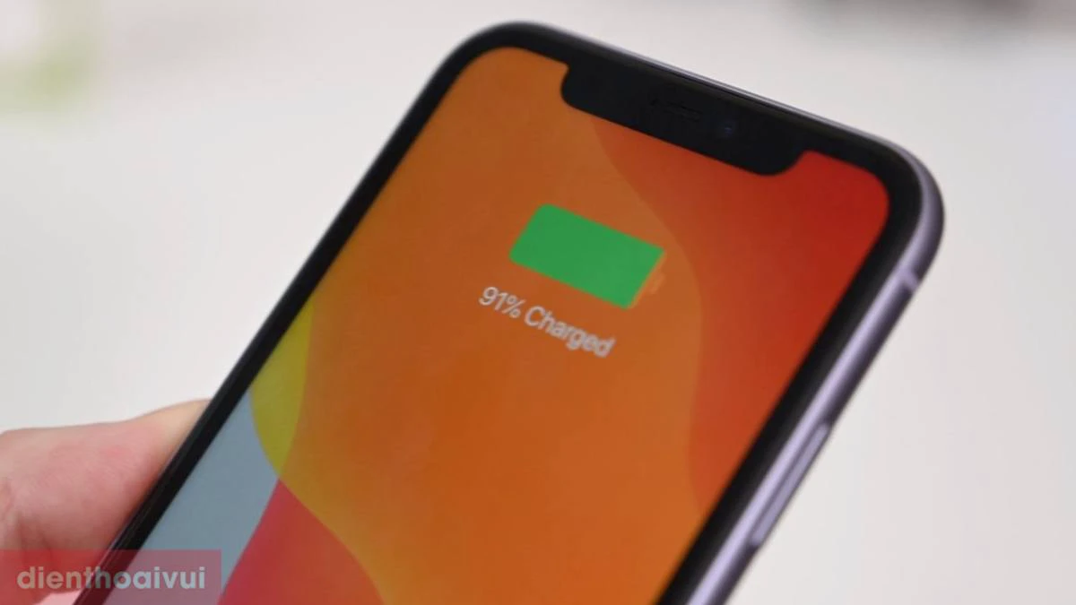 Thay pin iPhone 12 dung lượng chuẩn ch&iacute;nh h&atilde;ng Daison