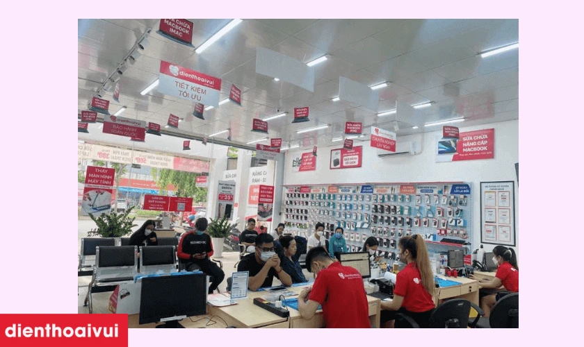 độ vỏ iphone 11 l&ecirc;n 14 pro tại điện thoại vui