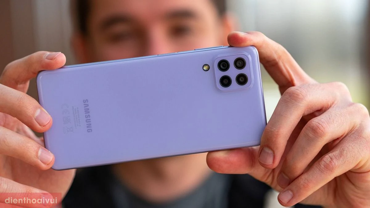 Nguy&ecirc;n nh&acirc;n khiến camera sau Samsung Galaxy A hư hỏng