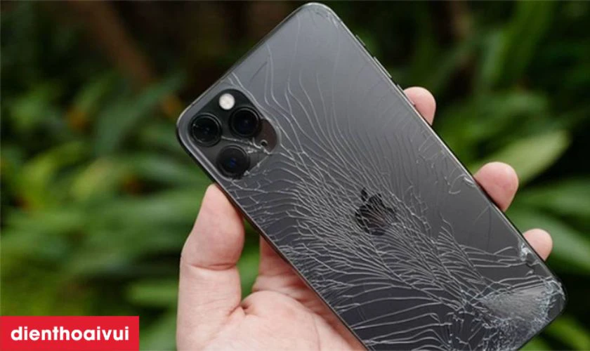 nguy&ecirc;n nh&acirc;n g&acirc;y hỏng camera sau