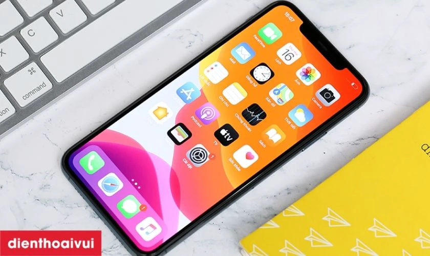 m&agrave;n h&igrave;nh iphone rộng cho khả năng hiển thị tốt