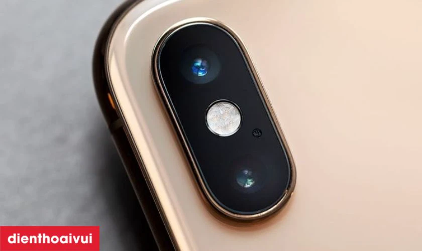 hệ thống camera k&eacute;p tr&ecirc;n iphone xs max