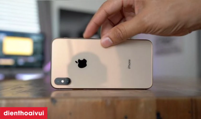  ngoại h&igrave;nh điện thoại iphone cũ trước khi mua