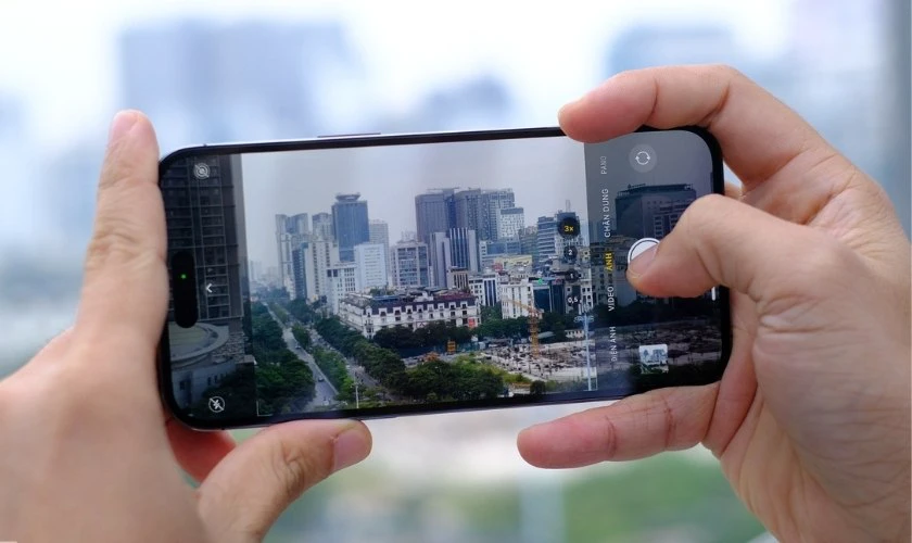 chụp ảnh bằng điện thoại iphone