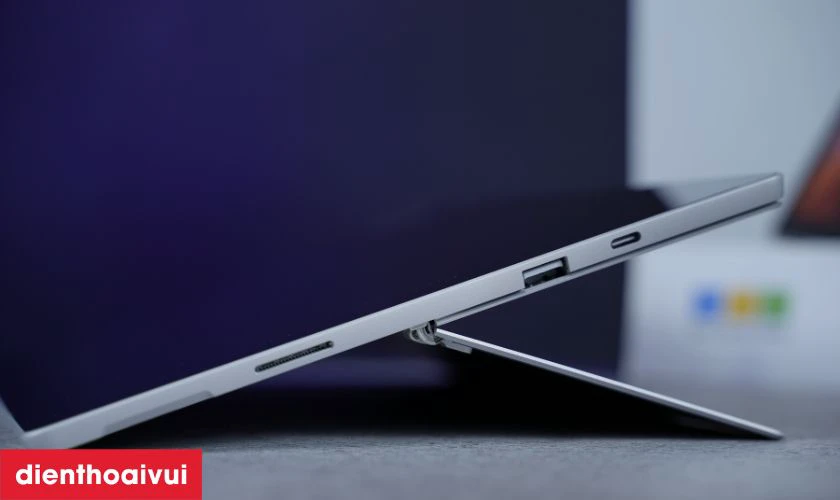 sạc surface pro 7 qua cổng type c